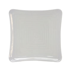 Plato square con relieve Távola de 27 cm
